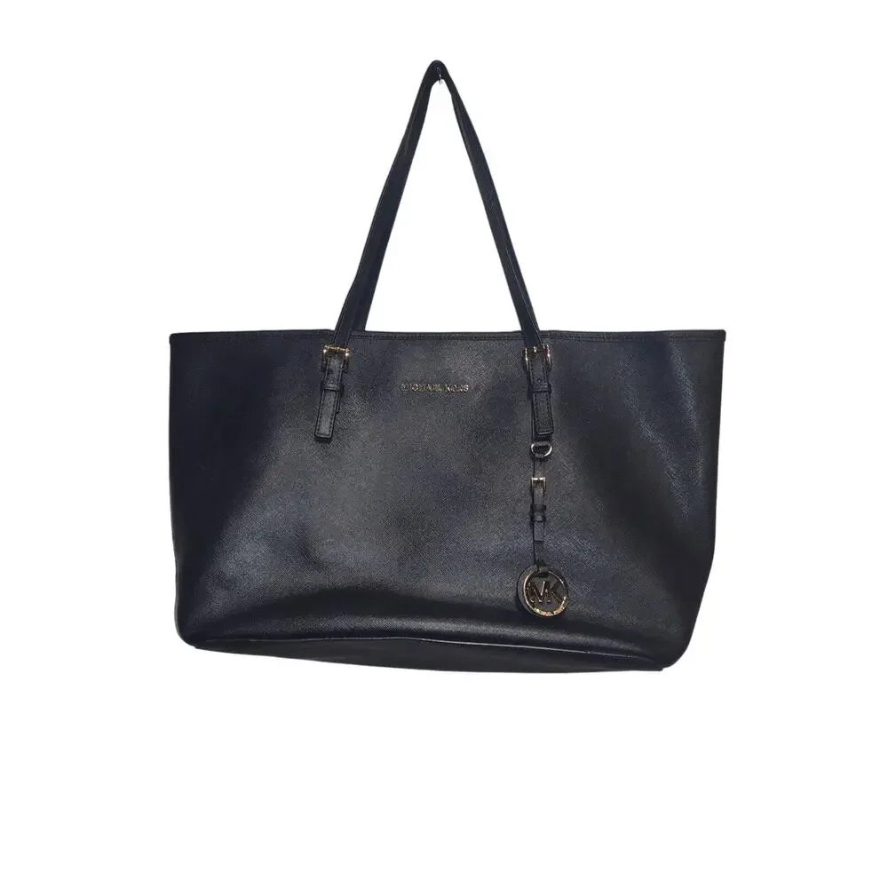 Michael Kors Jet Set Saffiano Purse